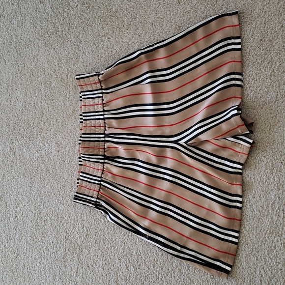 BURBERRY ICON STRIPE 100% SILK MARSETT SHORTS - Picture 6 of 11